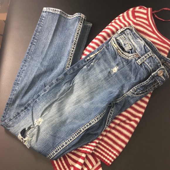 Ripped look Silver jeans 👖 - Picture 4 of 9